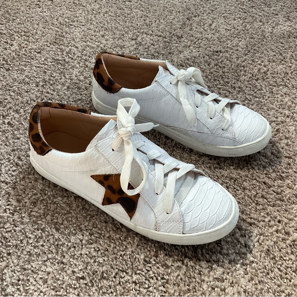 Mata Shoes White Sneakers with Leopard Detail - Picture 11 of 12